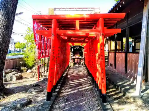 稲荷社（道徳稲荷神社）の鳥居