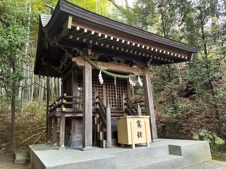 武州柿生琴平神社の{uncategorized: "未分類", other: "その他", undefined: "問題あり", building: "その他建物", grave: "お墓", sacred_gate: "鳥居", guardian: "狛犬", statue: "像", buddha: "仏像", history: "歴史", nature: "自然", garden: "庭園", animal: "動物", pagoda: "塔", temizu: "手水舎", mountain_gate: "山門・神門", sanctuary: "本殿・本堂", subordinate: "末社・摂社", art: "芸術", scenery: "景色", jizo: "地蔵", ema: "絵馬", goshuin: "御朱印", omikuji: "おみくじ", items: "授与品その他", amulet: "お守り", goshuincho: "御朱印帳", eats: "食事", festival: "お祭り", votive_dance: "神楽", shichigosan: "七五三参", wedding: "結婚式", experience: "体験その他", initially: "初詣", around: "周辺", anti_infection: "感染症対策"}