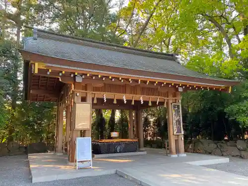 寒川神社の手水舎