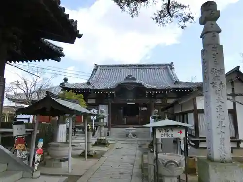 一宮寺の本殿・本堂