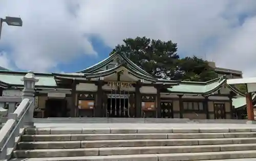 亀山八幡宮の本殿