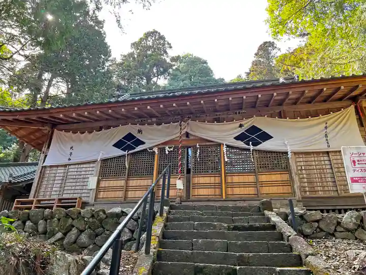 武田八幡宮の本殿・本堂