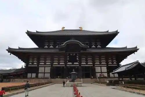 東大寺の本殿・本堂