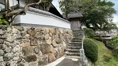 考鬮寺のその他建物