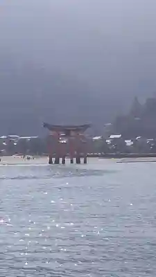 厳島神社の鳥居