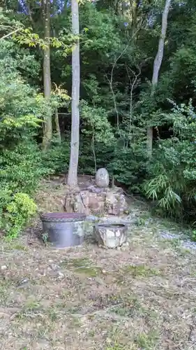 東之宮社の末社・摂社