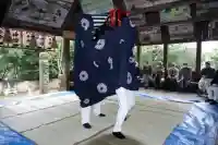 白髭神社の{uncategorized: "未分類", other: "その他", undefined: "問題あり", building: "その他建物", grave: "お墓", sacred_gate: "鳥居", guardian: "狛犬", statue: "像", buddha: "仏像", history: "歴史", nature: "自然", garden: "庭園", animal: "動物", pagoda: "塔", temizu: "手水舎", mountain_gate: "山門・神門", sanctuary: "本殿・本堂", subordinate: "末社・摂社", art: "芸術", scenery: "景色", jizo: "地蔵", ema: "絵馬", goshuin: "御朱印", omikuji: "おみくじ", items: "授与品その他", amulet: "お守り", goshuincho: "御朱印帳", eats: "食事", festival: "お祭り", votive_dance: "神楽", shichigosan: "七五三参", wedding: "結婚式", experience: "体験その他", initially: "初詣", around: "周辺", anti_infection: "感染症対策"}