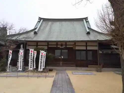 興昌寺の本殿・本堂