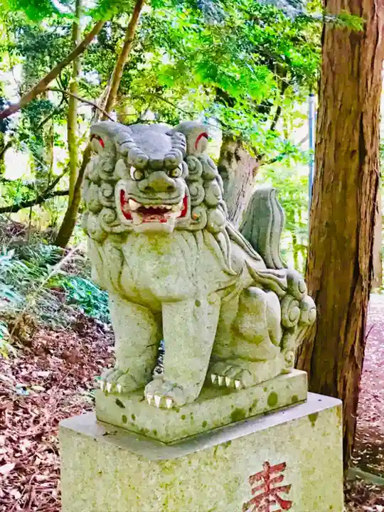 阿夫利神社の狛犬
