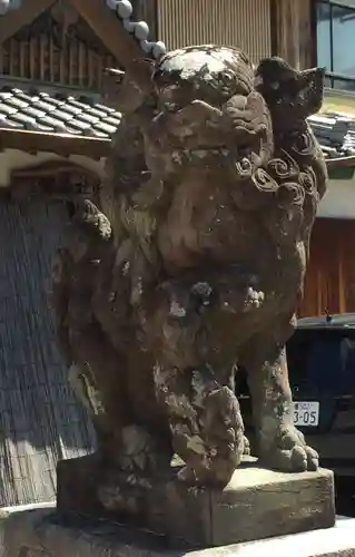 神館飯野高市本多神社の狛犬