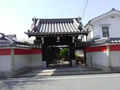 大寶寺の山門