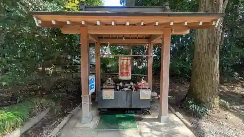 下野 星宮神社の{uncategorized: "未分類", other: "その他", undefined: "問題あり", building: "その他建物", grave: "お墓", sacred_gate: "鳥居", guardian: "狛犬", statue: "像", buddha: "仏像", history: "歴史", nature: "自然", garden: "庭園", animal: "動物", pagoda: "塔", temizu: "手水舎", mountain_gate: "山門・神門", sanctuary: "本殿・本堂", subordinate: "末社・摂社", art: "芸術", scenery: "景色", jizo: "地蔵", ema: "絵馬", goshuin: "御朱印", omikuji: "おみくじ", items: "授与品その他", amulet: "お守り", goshuincho: "御朱印帳", eats: "食事", festival: "お祭り", votive_dance: "神楽", shichigosan: "七五三参", wedding: "結婚式", experience: "体験その他", initially: "初詣", around: "周辺", anti_infection: "感染症対策"}