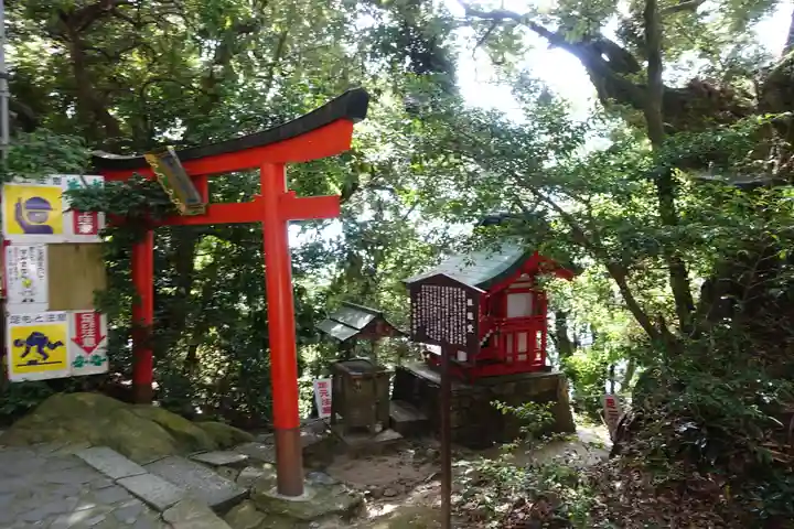 竹生島神社(都久夫須麻神社)の末社・摂社