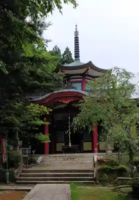 医王寺の本殿・本堂