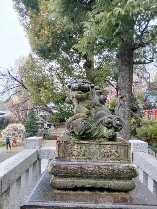 五條天神社の{uncategorized: "未分類", other: "その他", undefined: "問題あり", building: "その他建物", grave: "お墓", sacred_gate: "鳥居", guardian: "狛犬", statue: "像", buddha: "仏像", history: "歴史", nature: "自然", garden: "庭園", animal: "動物", pagoda: "塔", temizu: "手水舎", mountain_gate: "山門・神門", sanctuary: "本殿・本堂", subordinate: "末社・摂社", art: "芸術", scenery: "景色", jizo: "地蔵", ema: "絵馬", goshuin: "御朱印", omikuji: "おみくじ", items: "授与品その他", amulet: "お守り", goshuincho: "御朱印帳", eats: "食事", festival: "お祭り", votive_dance: "神楽", shichigosan: "七五三参", wedding: "結婚式", experience: "体験その他", initially: "初詣", around: "周辺", anti_infection: "感染症対策"}