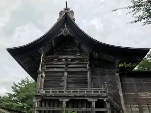 秋田諏訪宮の本殿・本堂