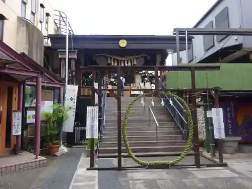 菊名神社の本殿・本堂