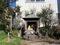 六湛寺子安地蔵尊の本殿・本堂