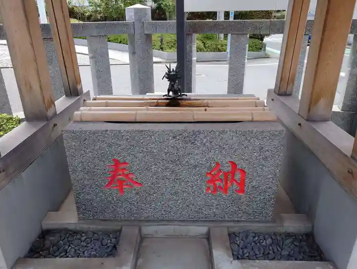 太上神社の手水舎