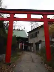 東山稲荷神社の鳥居