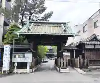 泉岳寺の{uncategorized: "未分類", other: "その他", undefined: "問題あり", building: "その他建物", grave: "お墓", sacred_gate: "鳥居", guardian: "狛犬", statue: "像", buddha: "仏像", history: "歴史", nature: "自然", garden: "庭園", animal: "動物", pagoda: "塔", temizu: "手水舎", mountain_gate: "山門・神門", sanctuary: "本殿・本堂", subordinate: "末社・摂社", art: "芸術", scenery: "景色", jizo: "地蔵", ema: "絵馬", goshuin: "御朱印", omikuji: "おみくじ", items: "授与品その他", amulet: "お守り", goshuincho: "御朱印帳", eats: "食事", festival: "お祭り", votive_dance: "神楽", shichigosan: "七五三参", wedding: "結婚式", experience: "体験その他", initially: "初詣", around: "周辺", anti_infection: "感染症対策"}