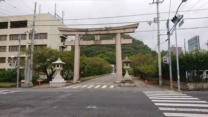 愛媛縣護國神社の鳥居