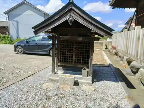 八王子社の末社・摂社