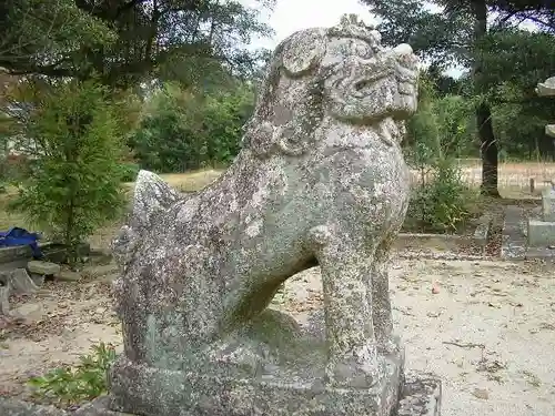 大村神社の狛犬