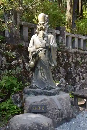 榛名神社の像