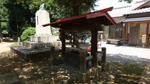 鶴峯八幡宮の手水舎