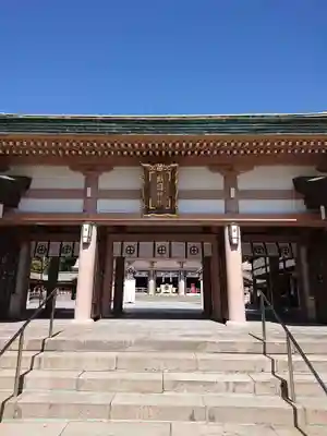 照國神社の山門・神門