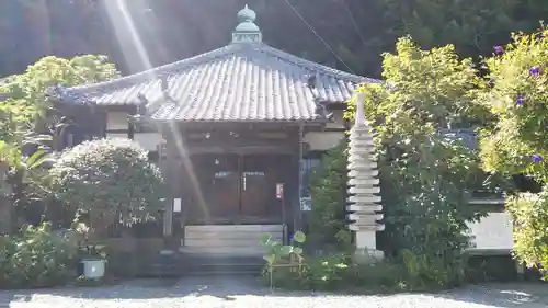 長楽寺の本殿・本堂