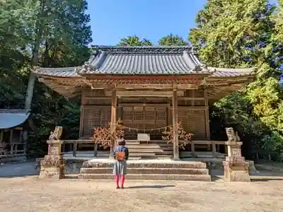 大坂神社の本殿