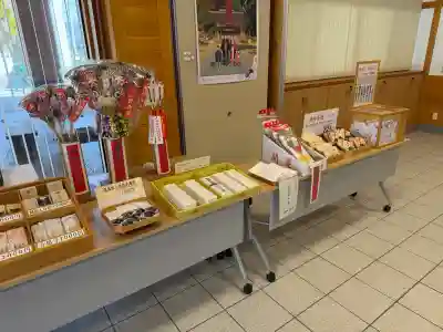 劒神社の{uncategorized: "未分類", other: "その他", undefined: "問題あり", building: "その他建物", grave: "お墓", sacred_gate: "鳥居", guardian: "狛犬", statue: "像", buddha: "仏像", history: "歴史", nature: "自然", garden: "庭園", animal: "動物", pagoda: "塔", temizu: "手水舎", mountain_gate: "山門・神門", sanctuary: "本殿・本堂", subordinate: "末社・摂社", art: "芸術", scenery: "景色", jizo: "地蔵", ema: "絵馬", goshuin: "御朱印", omikuji: "おみくじ", items: "授与品その他", amulet: "お守り", goshuincho: "御朱印帳", eats: "食事", festival: "お祭り", votive_dance: "神楽", shichigosan: "七五三参", wedding: "結婚式", experience: "体験その他", initially: "初詣", around: "周辺", anti_infection: "感染症対策"}