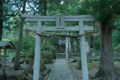 闘鶏神社の周辺