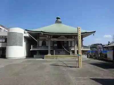 観護寺の本殿・本堂