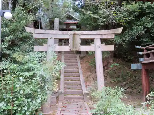 寶塔寺（宝塔寺）の鳥居