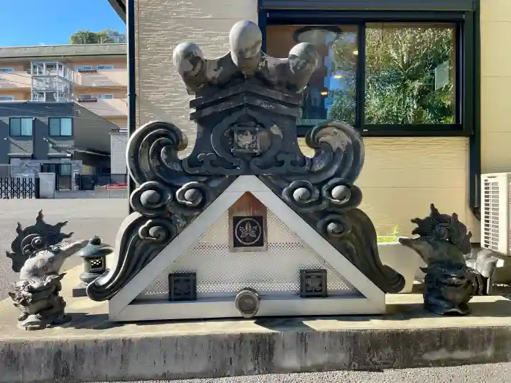 瑞光寺の{uncategorized: "未分類", other: "その他", undefined: "問題あり", building: "その他建物", grave: "お墓", sacred_gate: "鳥居", guardian: "狛犬", statue: "像", buddha: "仏像", history: "歴史", nature: "自然", garden: "庭園", animal: "動物", pagoda: "塔", temizu: "手水舎", mountain_gate: "山門・神門", sanctuary: "本殿・本堂", subordinate: "末社・摂社", art: "芸術", scenery: "景色", jizo: "地蔵", ema: "絵馬", goshuin: "御朱印", omikuji: "おみくじ", items: "授与品その他", amulet: "お守り", goshuincho: "御朱印帳", eats: "食事", festival: "お祭り", votive_dance: "神楽", shichigosan: "七五三参", wedding: "結婚式", experience: "体験その他", initially: "初詣", around: "周辺", anti_infection: "感染症対策"}