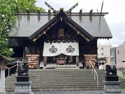 札幌諏訪神社の本殿・本堂