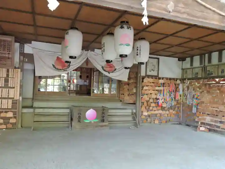 桃太郎神社(栗栖)の本殿・本堂