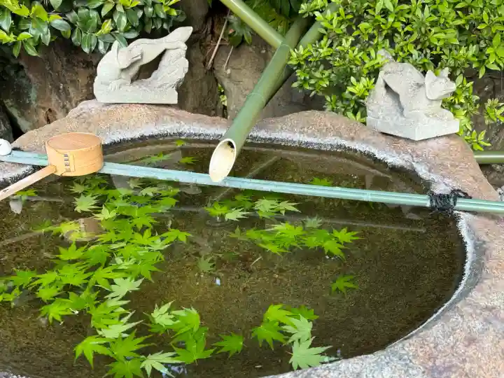東京羽田 穴守稲荷神社の{uncategorized: "未分類", other: "その他", undefined: "問題あり", building: "その他建物", grave: "お墓", sacred_gate: "鳥居", guardian: "狛犬", statue: "像", buddha: "仏像", history: "歴史", nature: "自然", garden: "庭園", animal: "動物", pagoda: "塔", temizu: "手水舎", mountain_gate: "山門・神門", sanctuary: "本殿・本堂", subordinate: "末社・摂社", art: "芸術", scenery: "景色", jizo: "地蔵", ema: "絵馬", goshuin: "御朱印", omikuji: "おみくじ", items: "授与品その他", amulet: "お守り", goshuincho: "御朱印帳", eats: "食事", festival: "お祭り", votive_dance: "神楽", shichigosan: "七五三参", wedding: "結婚式", experience: "体験その他", initially: "初詣", around: "周辺", anti_infection: "感染症対策"}