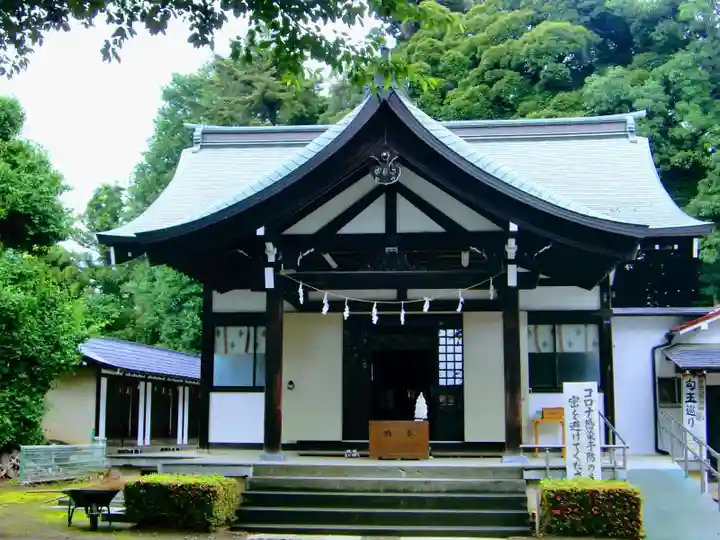 七郷神社の本殿・本堂