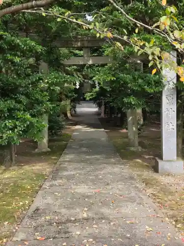 杉原神社の{uncategorized: "未分類", other: "その他", undefined: "問題あり", building: "その他建物", grave: "お墓", sacred_gate: "鳥居", guardian: "狛犬", statue: "像", buddha: "仏像", history: "歴史", nature: "自然", garden: "庭園", animal: "動物", pagoda: "塔", temizu: "手水舎", mountain_gate: "山門・神門", sanctuary: "本殿・本堂", subordinate: "末社・摂社", art: "芸術", scenery: "景色", jizo: "地蔵", ema: "絵馬", goshuin: "御朱印", omikuji: "おみくじ", items: "授与品その他", amulet: "お守り", goshuincho: "御朱印帳", eats: "食事", festival: "お祭り", votive_dance: "神楽", shichigosan: "七五三参", wedding: "結婚式", experience: "体験その他", initially: "初詣", around: "周辺", anti_infection: "感染症対策"}