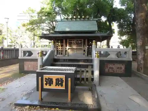 熊野神社の本殿・本堂