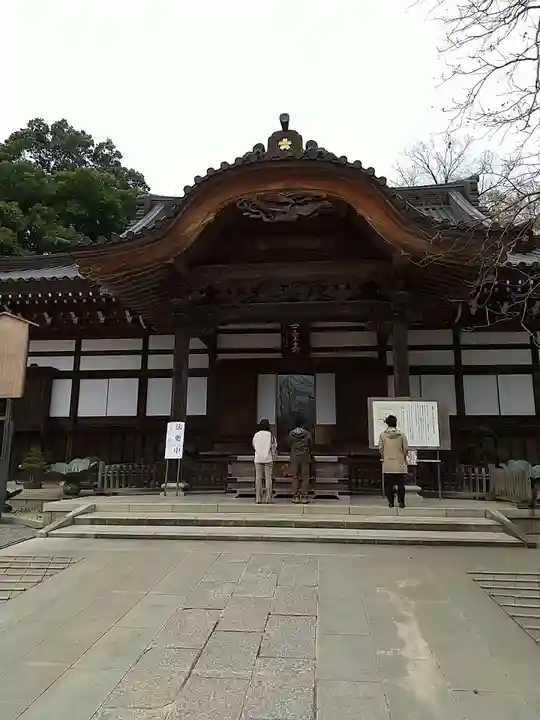 深大寺の本殿・本堂