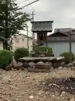 不明の社の本殿・本堂