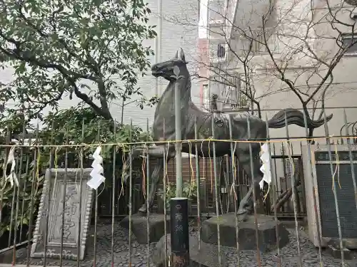 御幸森天神宮の{uncategorized: "未分類", other: "その他", undefined: "問題あり", building: "その他建物", grave: "お墓", sacred_gate: "鳥居", guardian: "狛犬", statue: "像", buddha: "仏像", history: "歴史", nature: "自然", garden: "庭園", animal: "動物", pagoda: "塔", temizu: "手水舎", mountain_gate: "山門・神門", sanctuary: "本殿・本堂", subordinate: "末社・摂社", art: "芸術", scenery: "景色", jizo: "地蔵", ema: "絵馬", goshuin: "御朱印", omikuji: "おみくじ", items: "授与品その他", amulet: "お守り", goshuincho: "御朱印帳", eats: "食事", festival: "お祭り", votive_dance: "神楽", shichigosan: "七五三参", wedding: "結婚式", experience: "体験その他", initially: "初詣", around: "周辺", anti_infection: "感染症対策"}