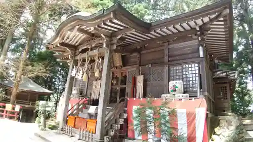 鷲子山上神社の本殿・本堂