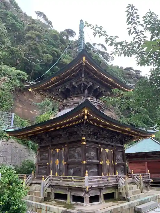 那古寺の塔
