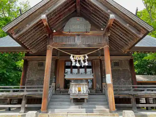 新十津川神社の本殿